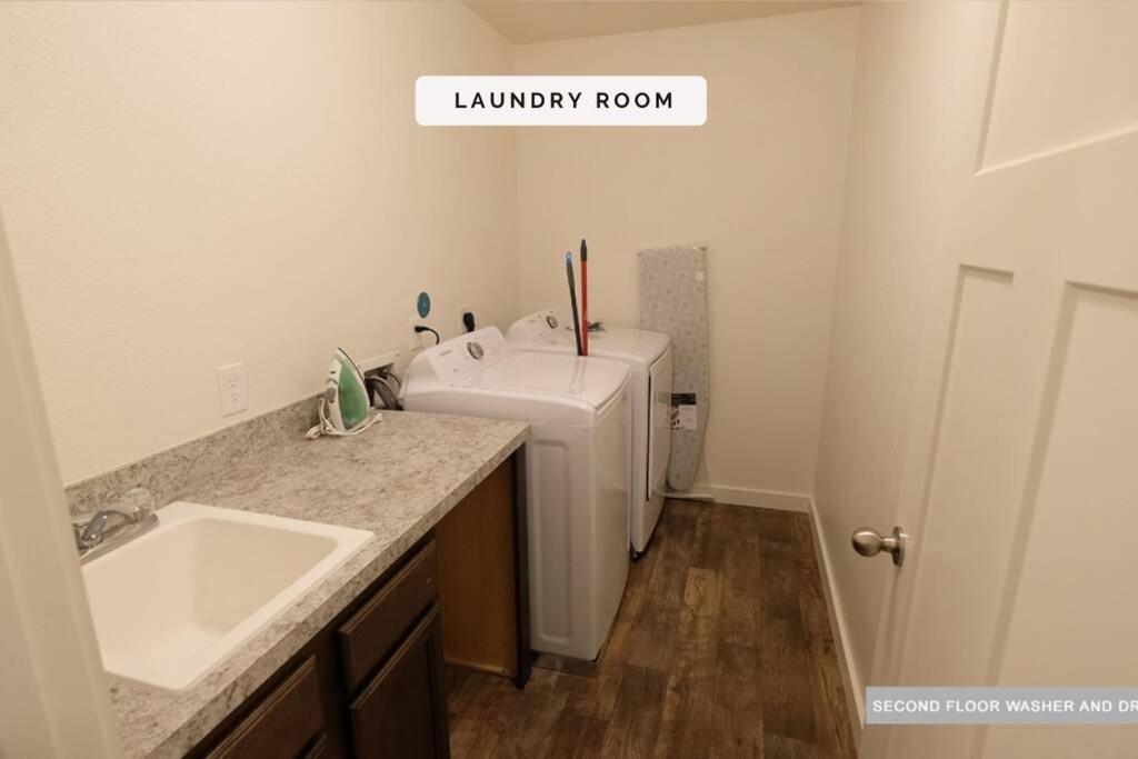 Villa 3 Story, 3 Bdrm, 4 Beds, 2 Bath, North Houston, Iah - 10B Exterior foto